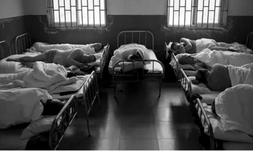 «Мы не можем позволить, чтобы эти люди разгуливали по улицам». Закрытие психбольниц обернулось для США кошмаром — Трамп построит новые