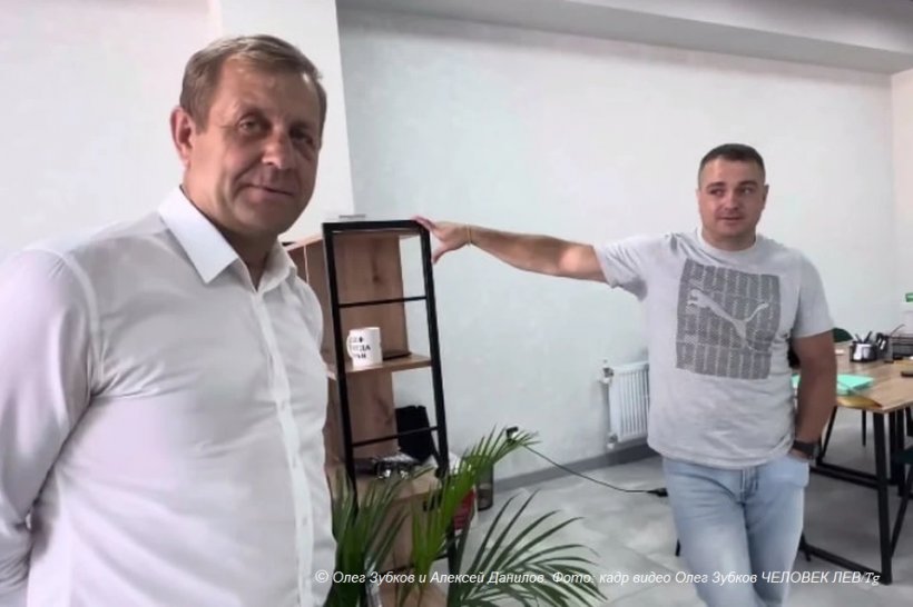 Владелец «Тайгана» Олег Зубков подарил автомобиль и попугая туристу, который спас ему жизнь