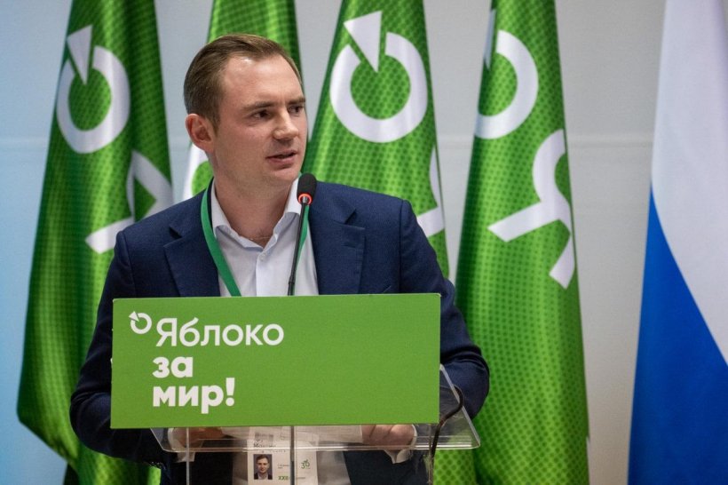 По обвинению в распространении фейков о Буче арестован зампред партии «Яблоко» Максим Круглов