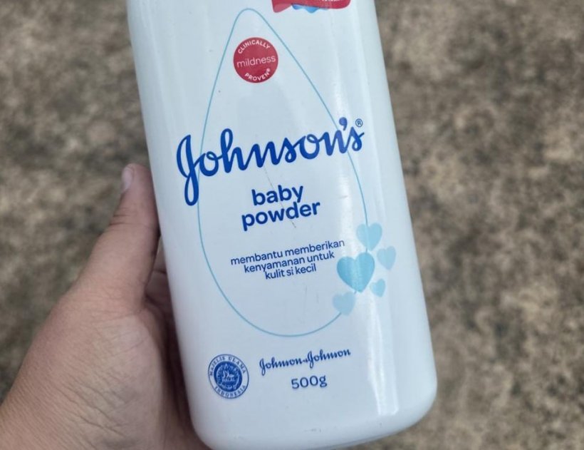 Детская присыпка Johnson & Johnson спровоцировала рак у 3000 британцев. На компанию подали в суд 