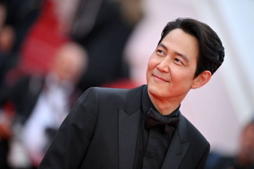 Кореянка 6 месяцев вела любовную переписку со «звездой» сериала «Игра в кальмара» и потеряла 350 тысяч долларов