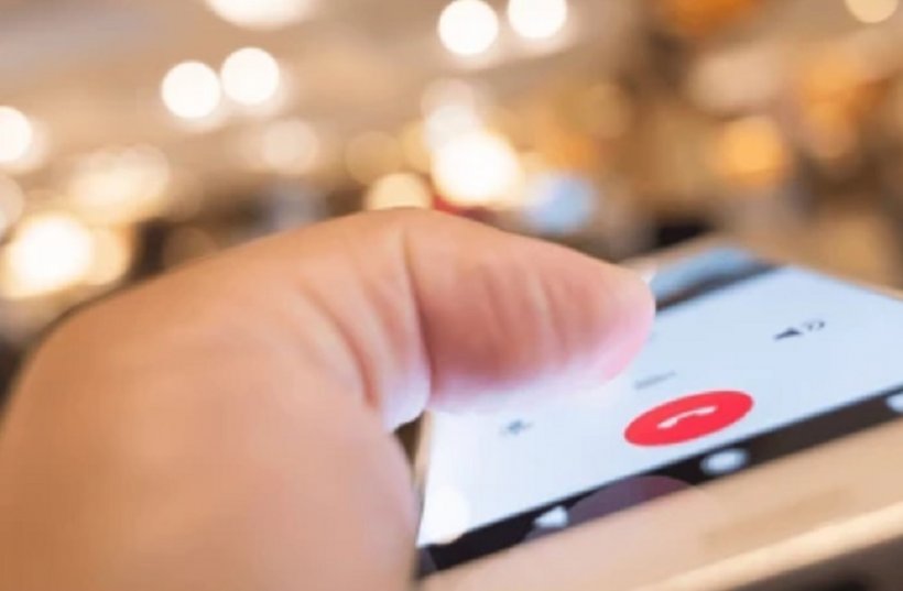 Операторы связи «замораживают» симки россиян, вернувшихся из-за границы