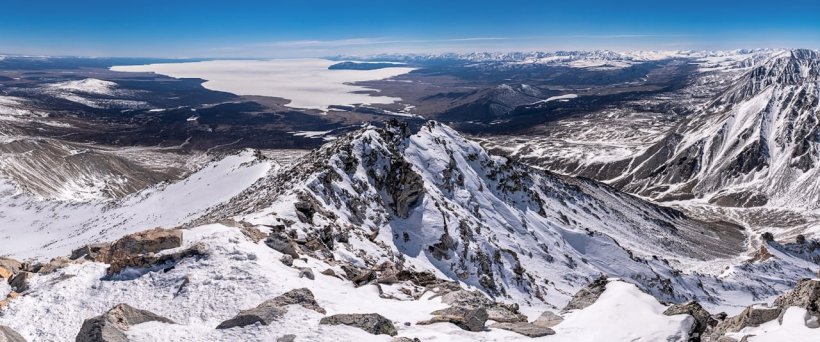 В Бурятии в горах лавина накрыла группу альпинистов на Мунку‑Сардык