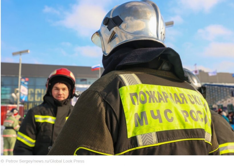 В Чебоксарах загорелось общежитие. Пострадали несколько человек